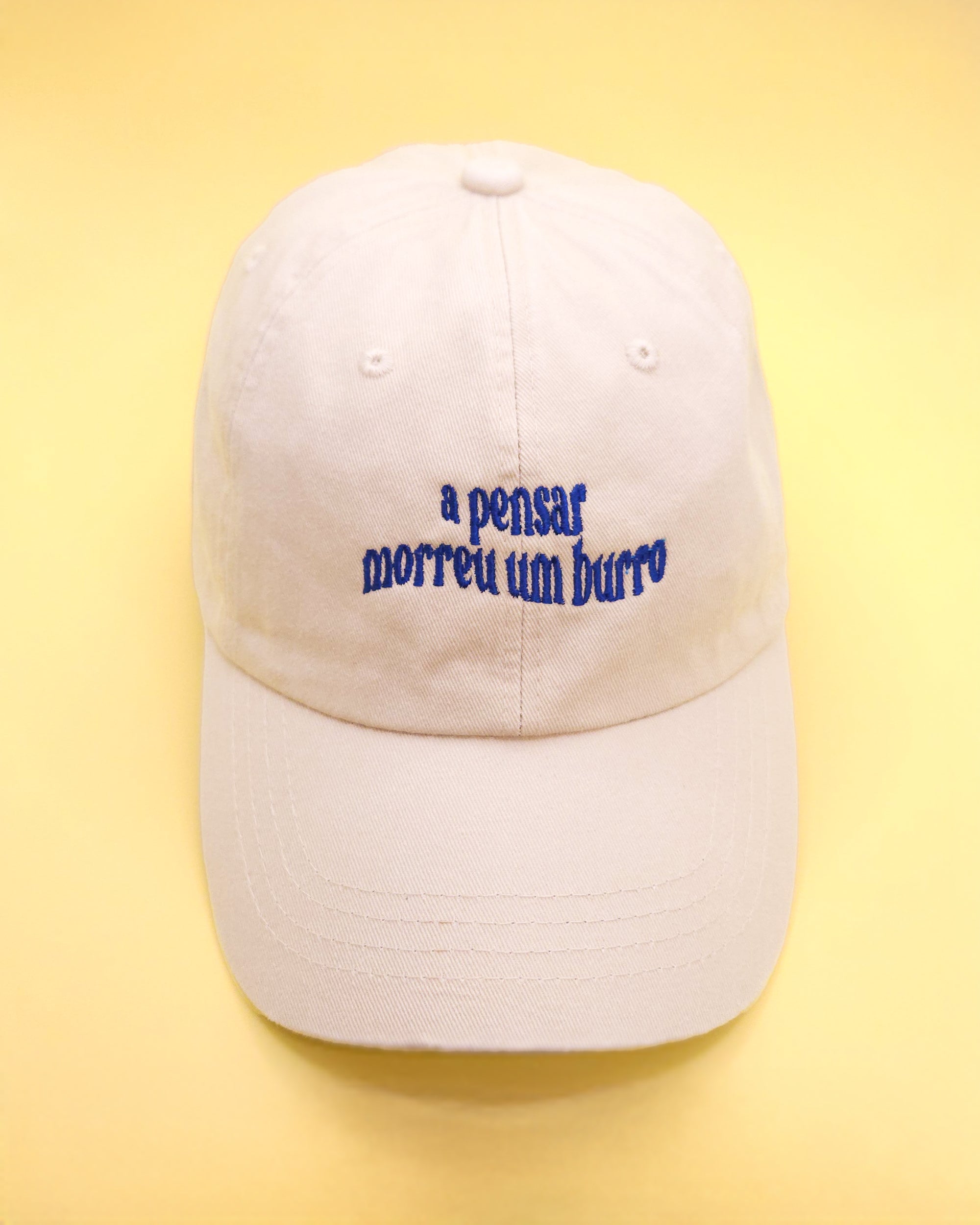 a pensar, a pensar dad hat