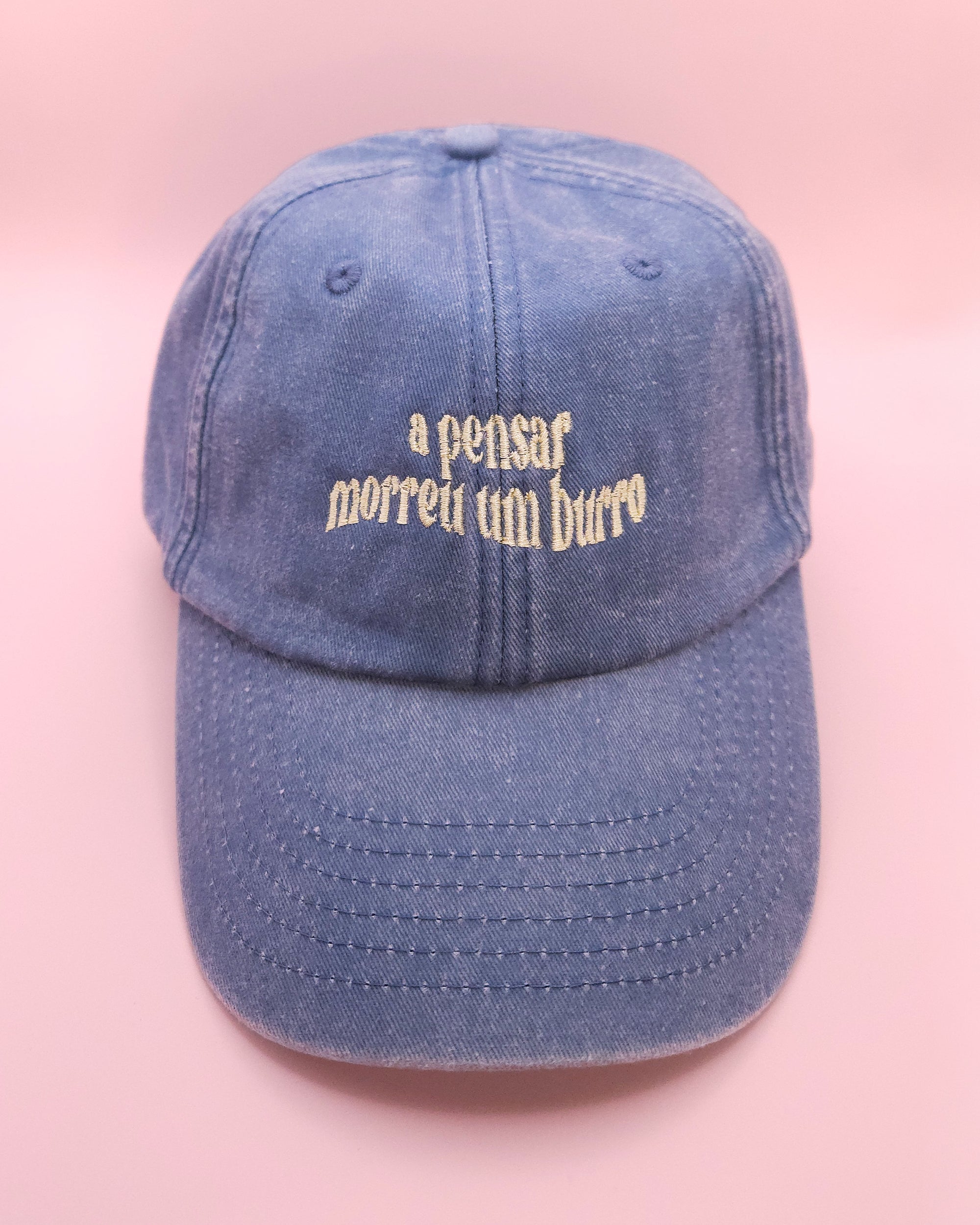 a pensar, a pensar dad hat