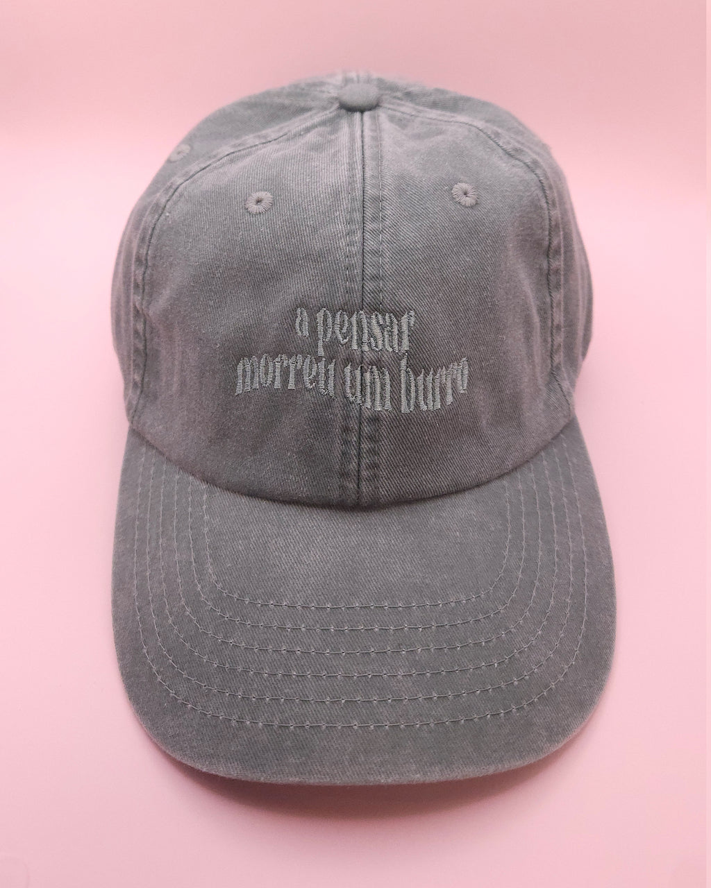 a pensar, a pensar dad hat