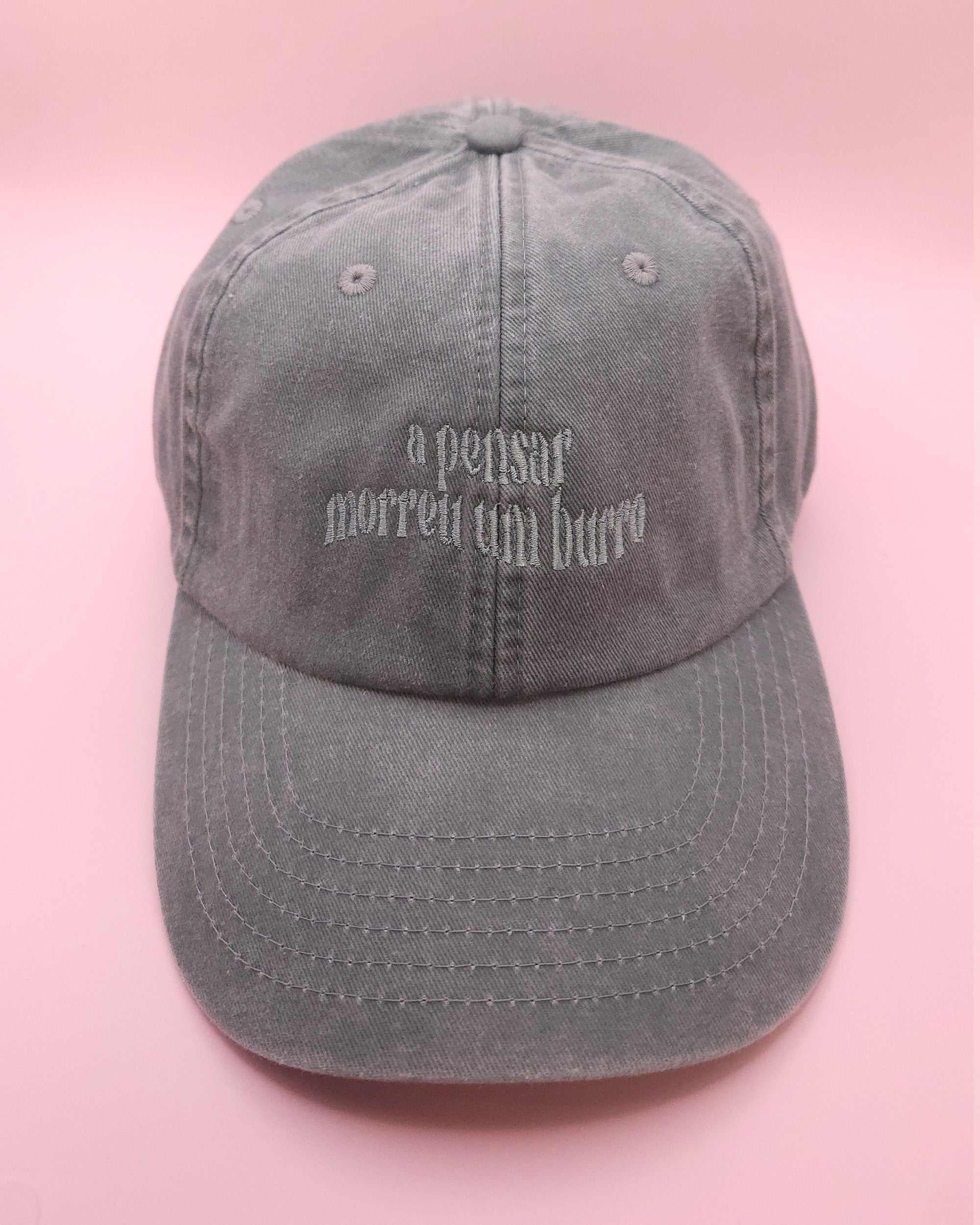 a pensar, a pensar dad hat