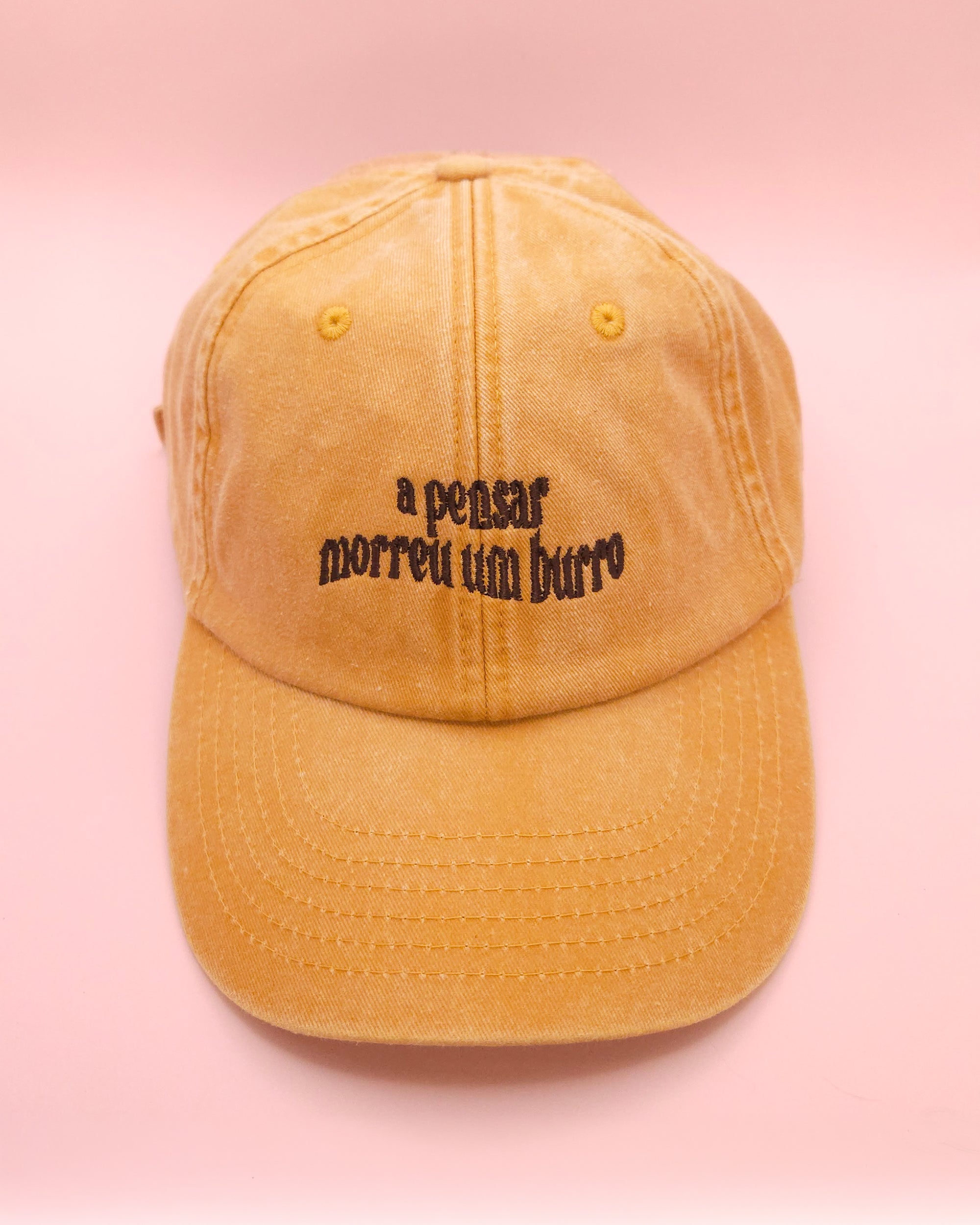 a pensar, a pensar dad hat